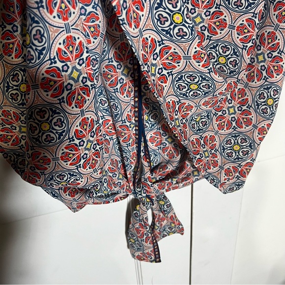 Max Studio Floral Blouse Short Sleeve V-Neck Ruffle Red Yellow Blue Size 3X NWT - Picture 11 of 11